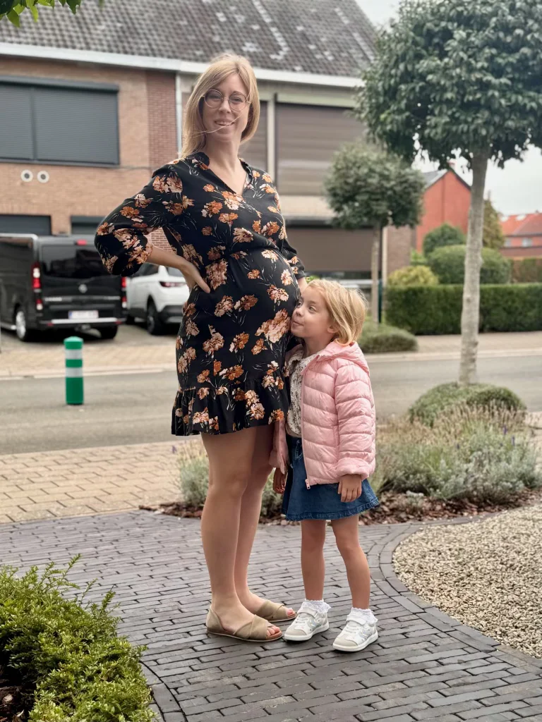Nora wordt grote zus